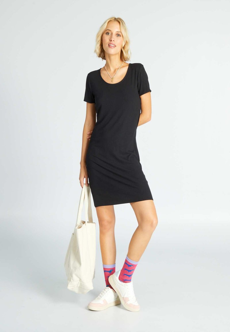 KIABI Gebreide jurk zwart KIABI Gebreide jurk zwart