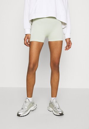 SEAMLESS SHORT CYCLE SHORTS - Shorts - light green