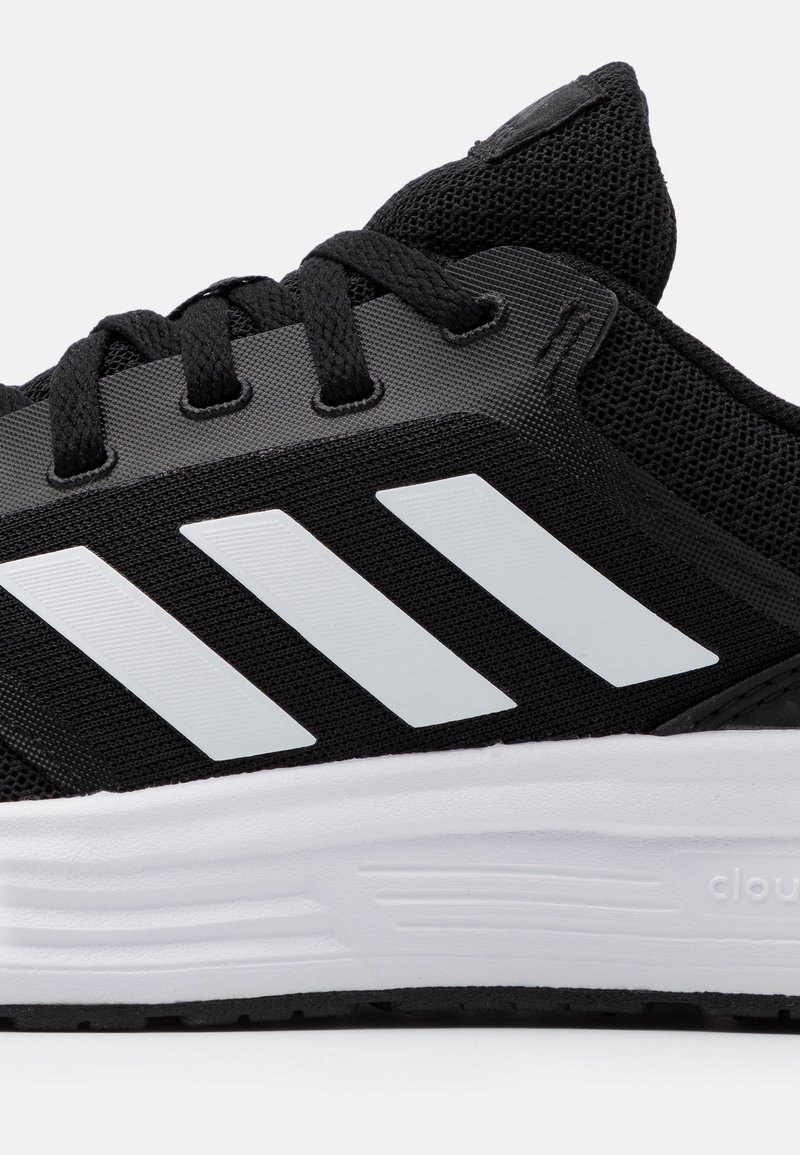 adidas Performance GALAXY - Zapatillas de running neutras - black/footwear white/grey six/negro - Zalando.es