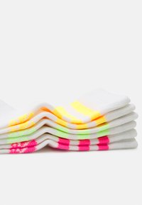 adidas Performance UNISEX 3 PACK - Sports socks - white/lucid pink/green spark