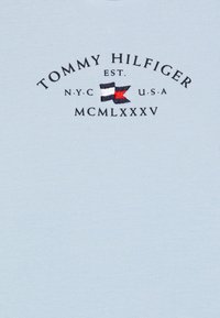 Tommy Hilfiger ESSENTIAL PRINTED TEE UNISEX - Hosszú ujjú felső - breezy blue