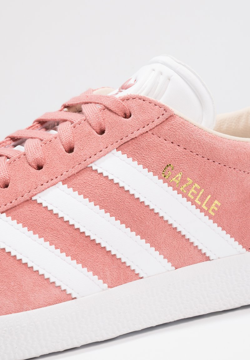 adidas Originals GAZELLE - Trainers - ash pearl/footwear white/nude -  Zalando