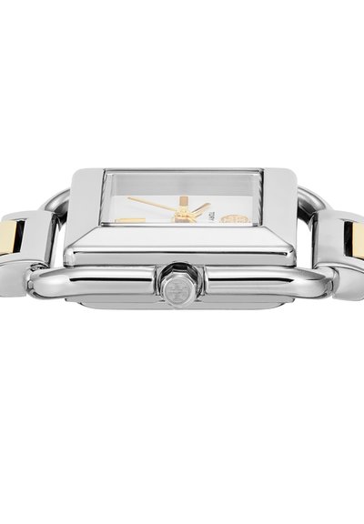 Montre-bracelet carrée en argent avec des touches dorées, cadran blanc et aiguilles dorées, affichée horizontalement sur fond blanc.