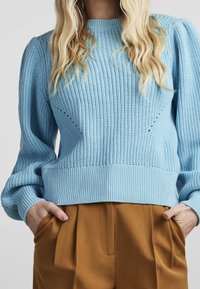 YAS Sweter