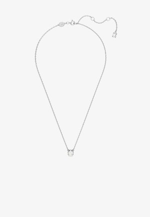 Collana in argento con pendente centrale in pietra preziosa trasparente, di forma rotonda, con un delicato design a catena e lunghezza regolabile.