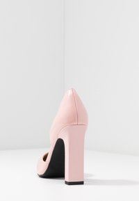 NA-KD Zapatos altos - pink