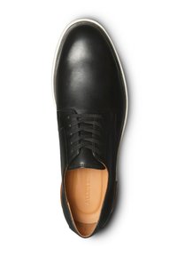 Scarpa nera in pelle con finitura liscia, punta rotonda e design con lacci. Presenta una suola in gomma bianca e una soletta in pelle naturale.