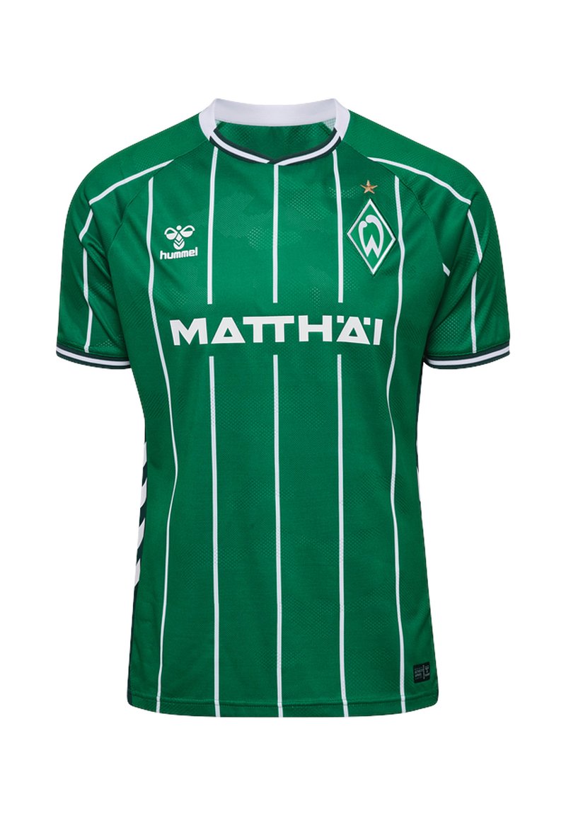Maglia da calcio verde con strisce verticali bianche, colletto rotondo bianco e maniche corte. Presenta il logo e il nome del marchio sul davanti.