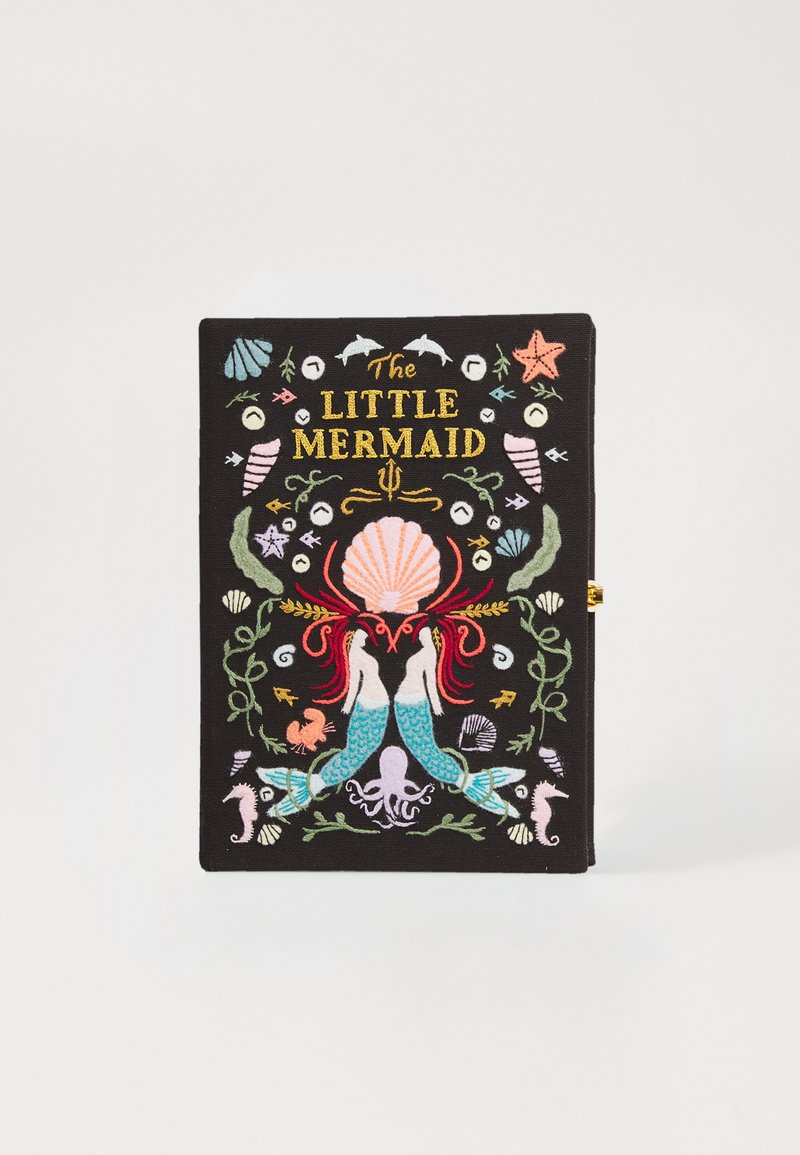Μαύρο βιβλίο καλυμμένο με ύφασμα, με πολύχρωμο κεντητό σχέδιο γοργόνων με ουρές, κοχυλιών και θαλάσσιων μοτίβων. Περιλαμβάνει χρυσό τίτλο.