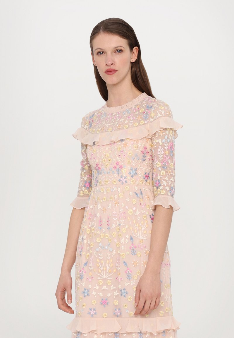Needle & Thread FLOWERBED EMBROIDERY ANKLE GOWN - Occasion wear - apricot -  Zalando.ie