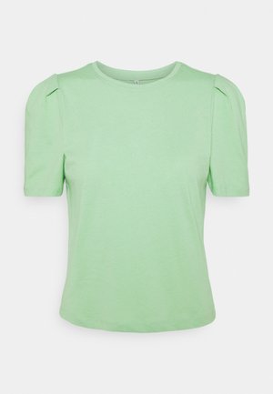 Světle zelené tričko s krátkým rukávem vyrobené z měkké bavlny, s kulatým výstřihem a nařasením na ramenních švech.