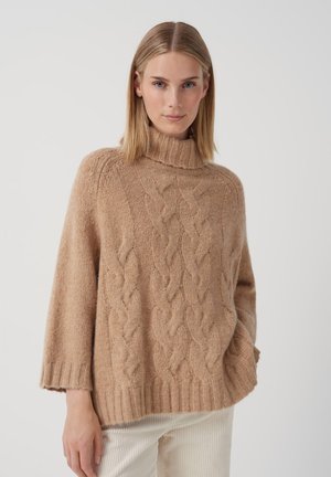 Beige Strickpullover mit hohem Rippenkragen und Dreiviertelärmeln. Weicher Stoff mit lockerer Passform und subtilen Musterdetails.