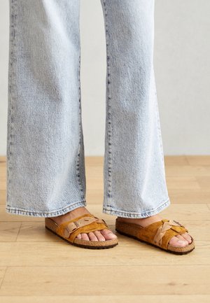 OITA NARROW - Sandalen - tan