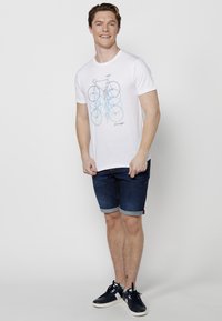Koroshi SHORT SLEEVE - Triko s potiskem - blanco   white