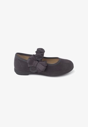 Pisamonas MERCEDITAS TIRA FRUNCIDA - Zapatos de bebé - gris
