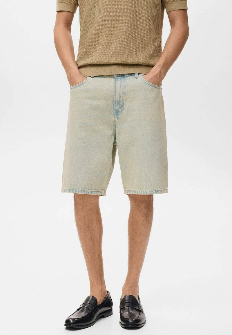 Mango BERMUDA - Short en jean - light blue