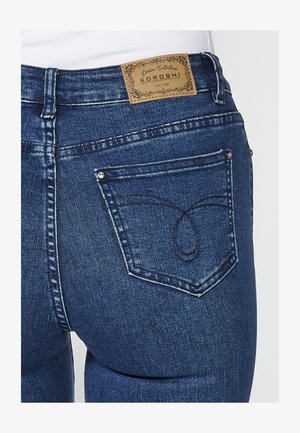 Koroshi LONG - Alt laienevad teksad - azul med   medium blue