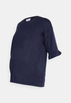 Marineblå gravidbluse med rund halsudskæring og ærmer til albuen, der har flæsekant.