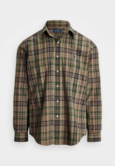 Långärmad rutig skjorta i beige, grön och marinblå, utrustad med knappar, klassisk krage och en broderad logotyp på vänster bröst.