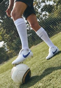 THE PREMIER U  SGPROAC - Football boots firm ground - white/signal blue