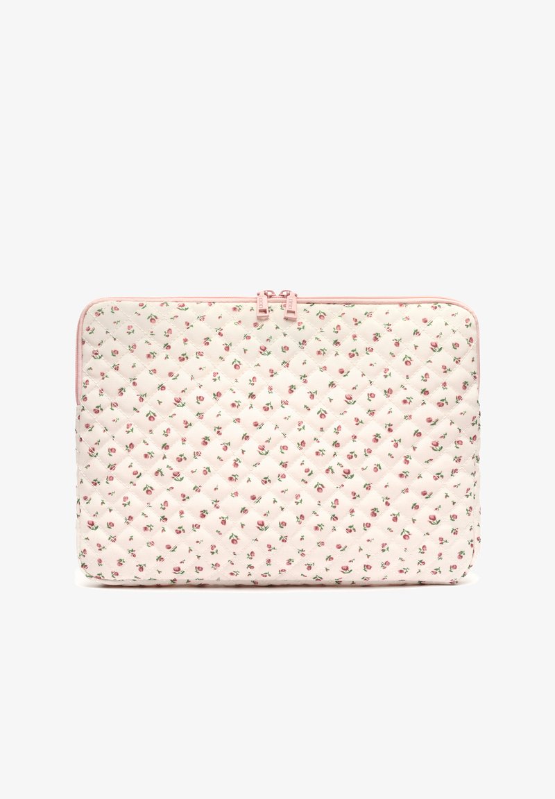 Housse d'ordinateur portable rectangulaire matelassée avec un petit motif de roses roses sur fond blanc et deux tirettes de fermeture éclair roses en haut.