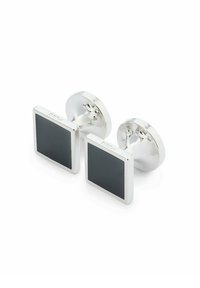 Fyrkantiga cufflinks med en polerad silverram och en matt svart mittdel, med en slät, glansig yta och rund baksida.