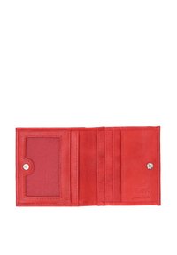 Rotes Lederportemonnaie mit einer strukturierten Kartensteckfach, einem Sichtfenster für Ausweise und mehreren Kartenfächern. Verschlossen mit einem silbernen Druckknopf.