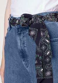 Tommy Hilfiger Džíny Relaxed Fit - blue denim