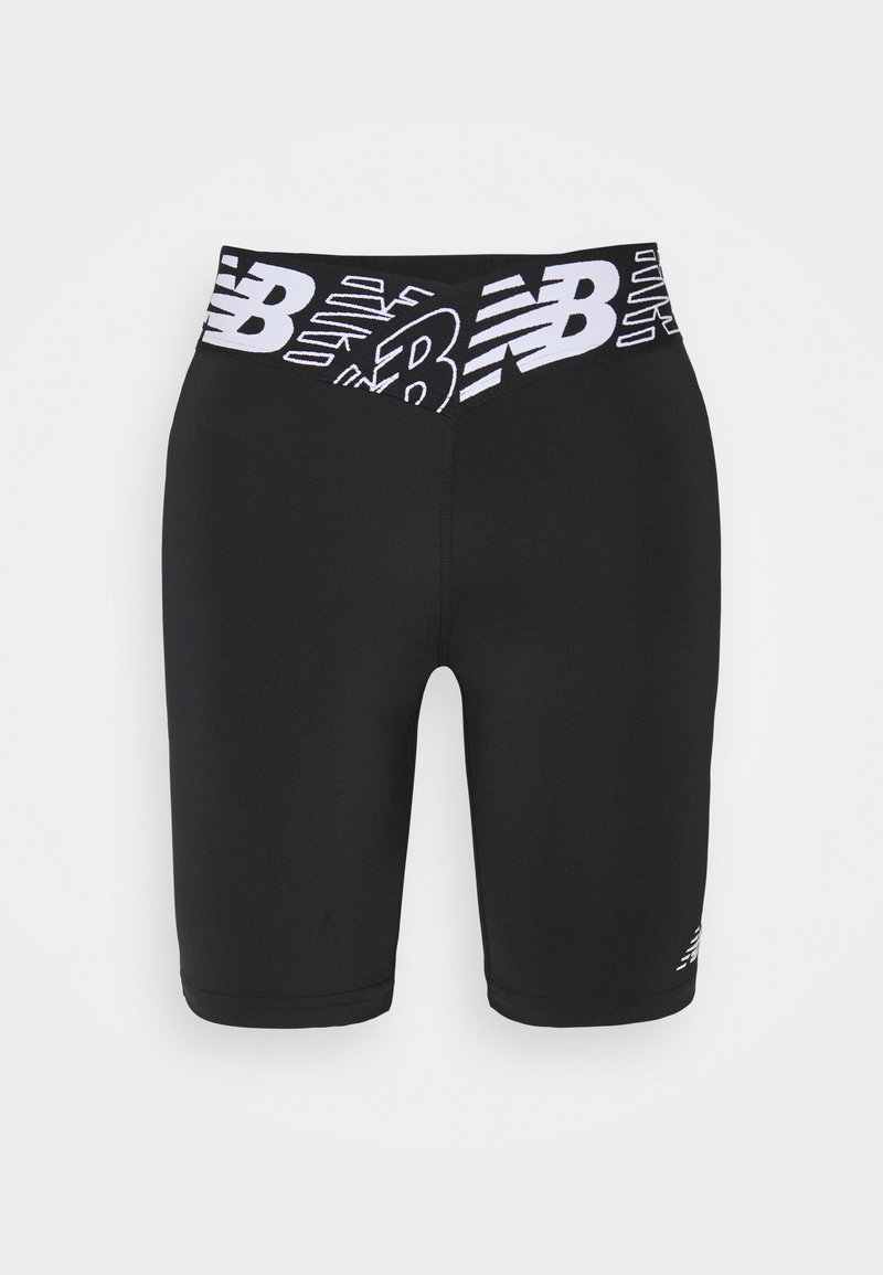 Czarne sportowe spodenki o dopasowanym kroju, z białym paskiem z logo marki i małym logo na dole prawej nogawki.