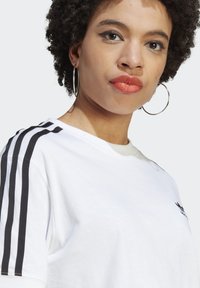 adidas Originals ADICOLOR CLASSICS 3-STRIPES - T-shirt z nadrukiem