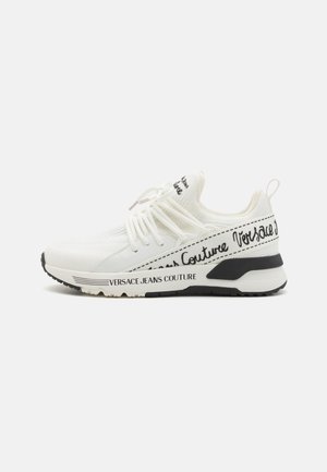 Trainers - white