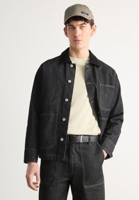 Calvin Klein ESSENTIAL PATCH UNISEX - Caps - brindle