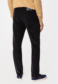 Lee Cooper - Spodnie materiałowe