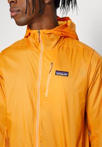 Patagonia HOUDINI - Corta-vento - cloudberry orange