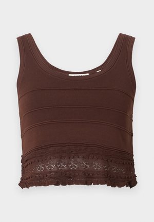 Top court en maille marron sans manches avec un décolleté en U et une bordure en dentelle ornée de motifs floraux le long de l'ourlet.