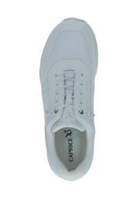 White sneaker featuring a mesh upper, rounded toe, and seven-eye lace system. Logo visible on the tongue. Soft inner lining and cushioned sole.