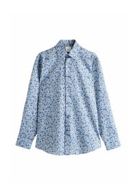 Camisa de manga larga en tejido azul claro con un patrón floral que presenta flores azules y verdes. Frente con botones y cuello con solapa.