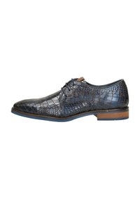 Textuur blauw alligatorleer schoen met een spitse neus, bruine accenten en veterontwerp. Heeft een houten hak en rubberen zool.