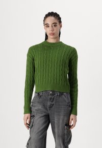 GAP CROP CABLE  - Pulover - twist of lime