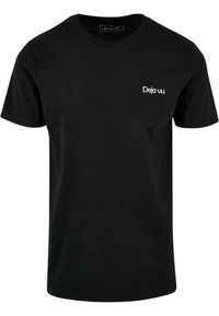 Juodas medvilnės T-shirt su apvaliu kaklu ir trumpomis rankovėmis. Priekinėje kairėje pusėje baltos spalvos išsiuvinėtas tekstas "Deja vu".