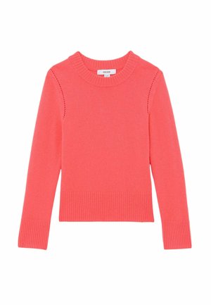Koralfarvet strikket sweater med rund halsudskæring, lange ærmer og ribbede manchetter og kant. Har diskrete detaljer ved skuldersømmene.