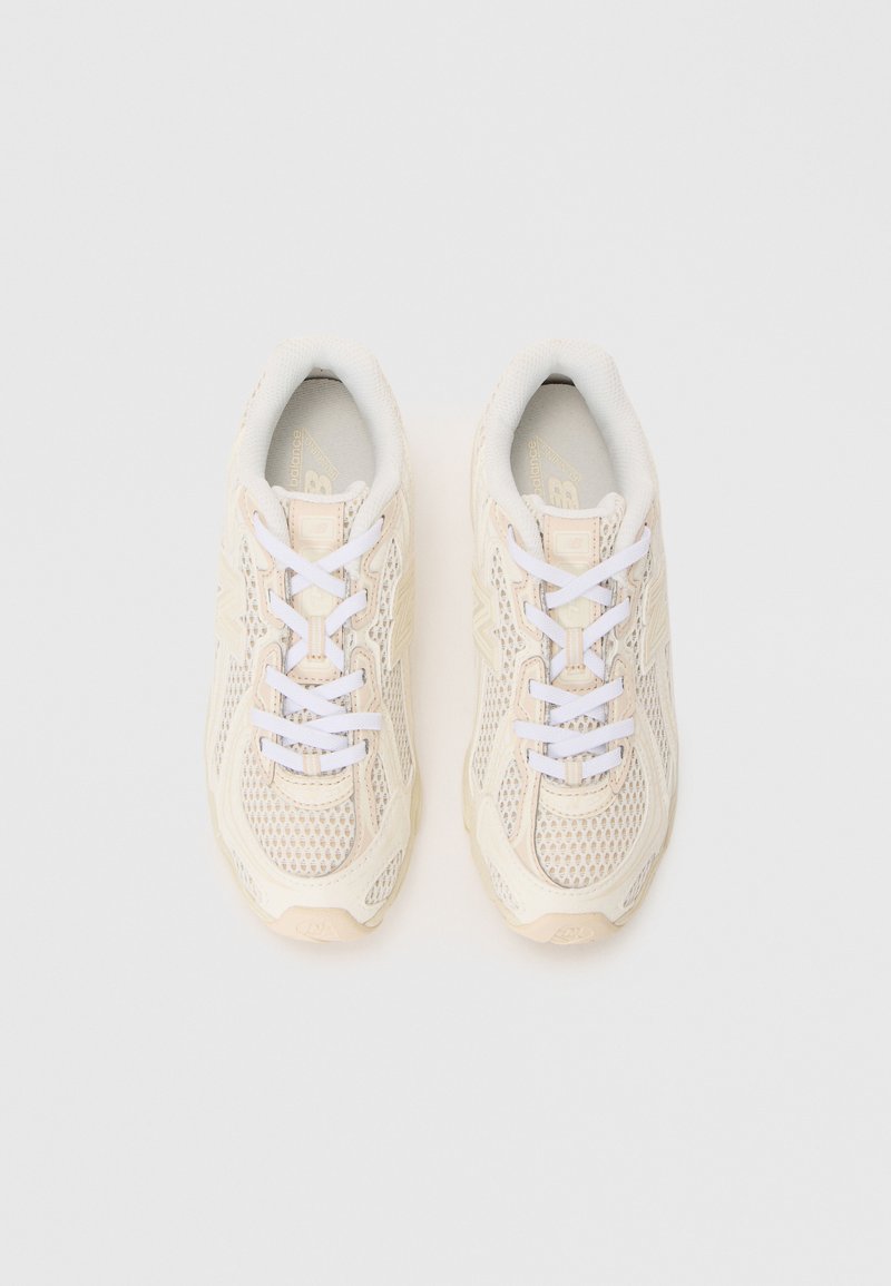adidas gazelle silver green womens Yeezy 500 Bone White (Toddler)