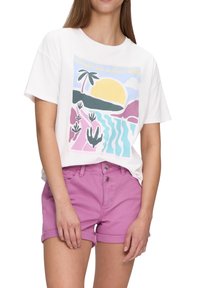 QS - T-shirt z nadrukiem