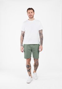 Key Largo DESTINY - Trainingsbroek - salbei green