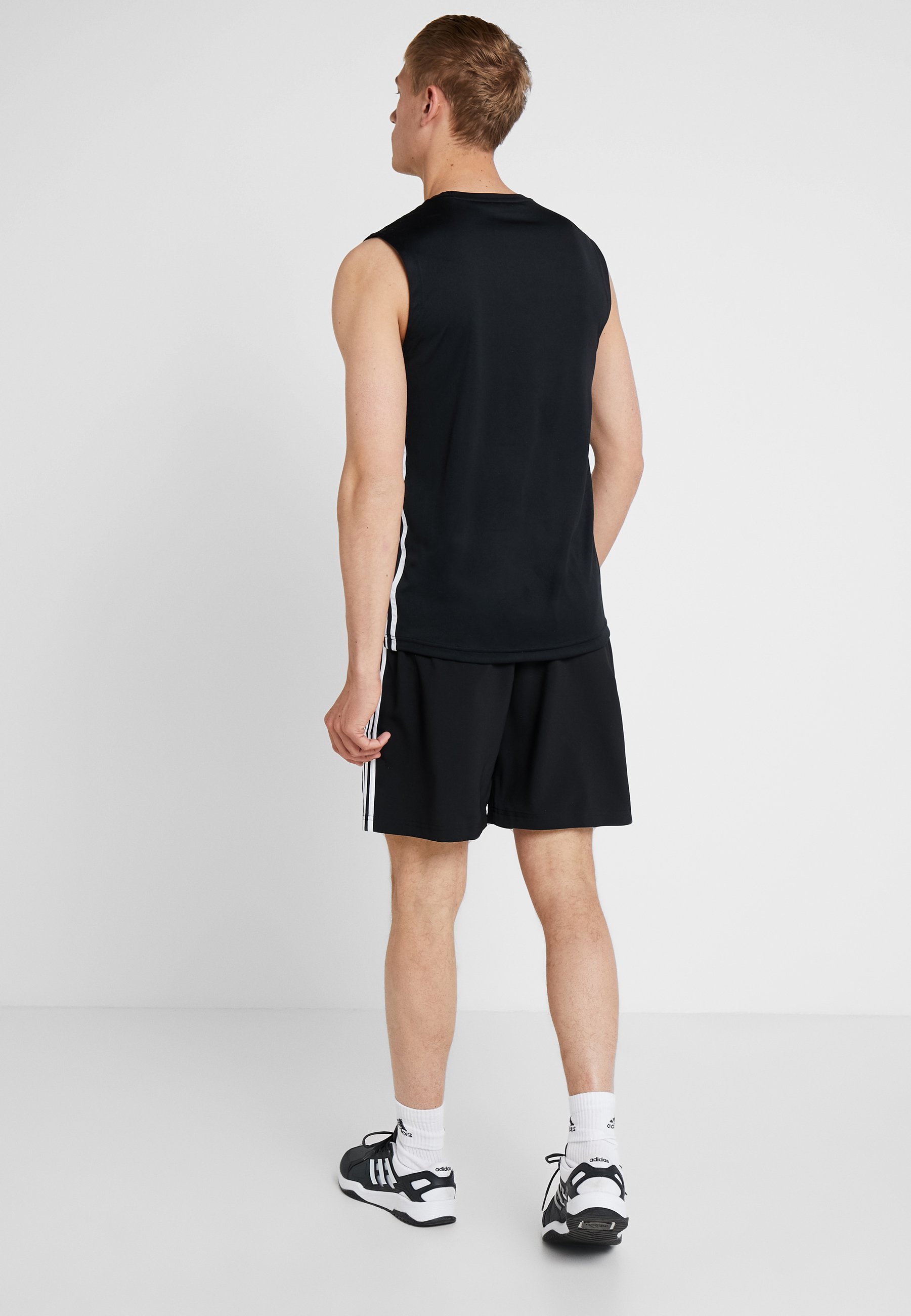 adidas Performance CHELSEA ESSENTIALS PRIMEGREEN SPORT SHORTS - Korte  broeken - black/white/Zwart - Zalando.nl