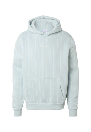 Világoskék kapucnis pulóver vékony fehér függőleges csíkokkal, elöl kenguruzsebbel és középen hímzett logóval.