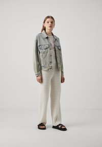 Abercrombie & Fitch WIDE LEG - Hlače - jet stream