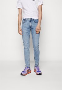 Levi's® 512™ SLIM TAPER LOW BALL - Calças de ganga justas - wolf horizon