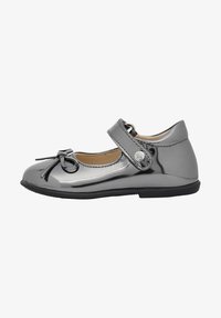 Unselected, silber