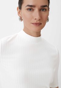 comma - T-shirt basic